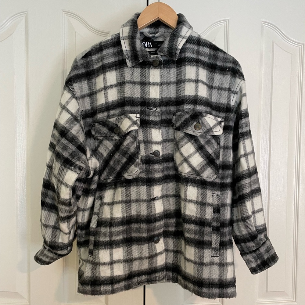 Zara Shirt Jacket. Size M.